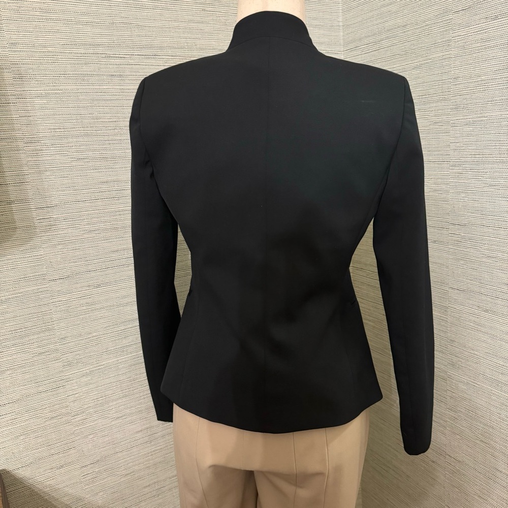 Theory Black Blazer. Sharp Cut! Sz 4 - image 5